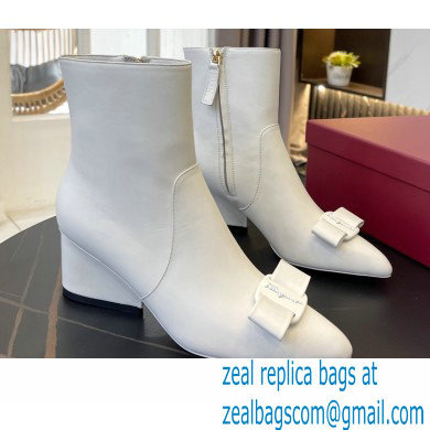 Ferragamo Heel 5.5cm Leather Viva Bootie Ankle Boots White 2021