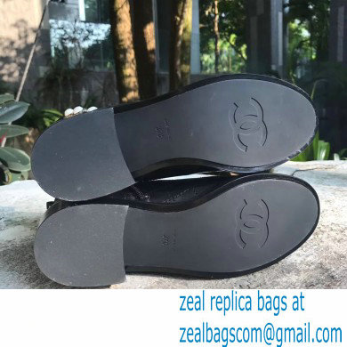 Gucci Ivory flower and crown jacquardloafers 2021