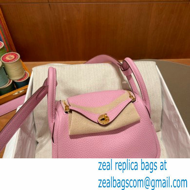 Hermes Mini Lindy 19cm Bag in original togo leather mauve