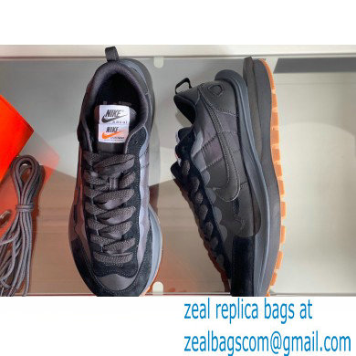 Nike x Sacai Sneakers 01 2021