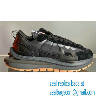 Nike x Sacai Sneakers 01 2021