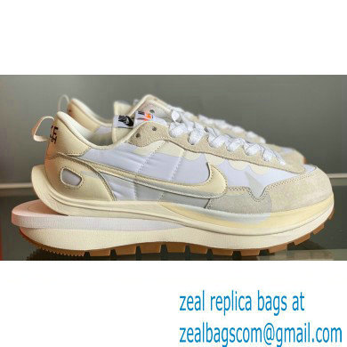 Nike x Sacai Sneakers 02 2021