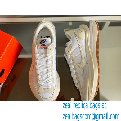 Nike x Sacai Sneakers 02 2021