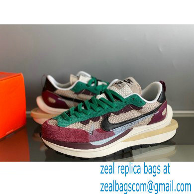 Nike x Sacai Sneakers 05 2021
