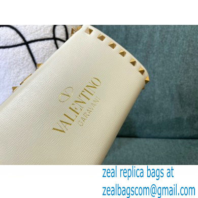 Valentino Rockstud Alcove Grainy Calfskin Clutch Bag White 2021