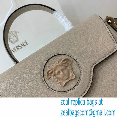 Versace La Medusa Medium Handbag Beige 2021 - Click Image to Close