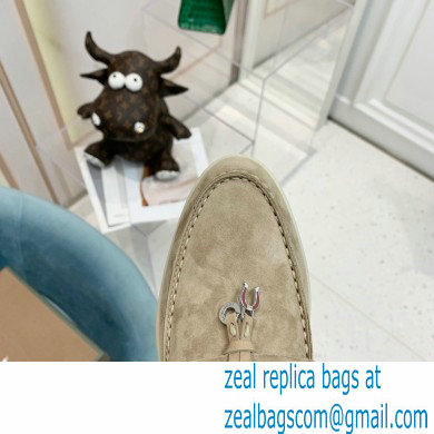 loro piana Suede Calfskin horseshoes Summer Lucky Charms Walk Moccasin 02