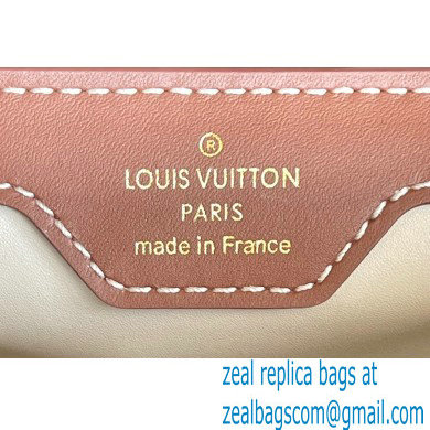 louis vuitton Capucines MM bag m57361 2021 - Click Image to Close