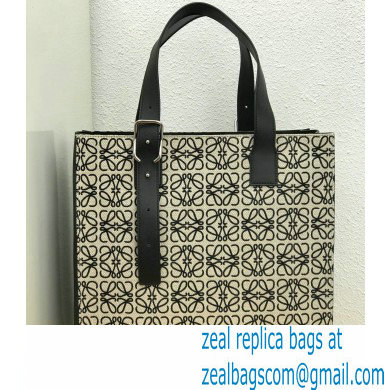 Loewe Buckle Tote Bag in Anagram Jacquard and Calfskin Black/White - Click Image to Close