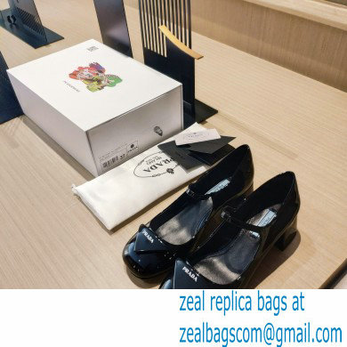 Prada Heel 5cm Triangle Logo Patent Leather Pumps Black 2021