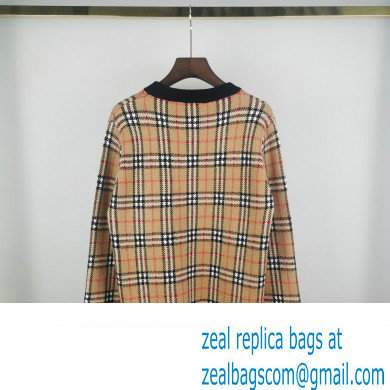 Burberry Sweater/Sweatshirt 15 2022