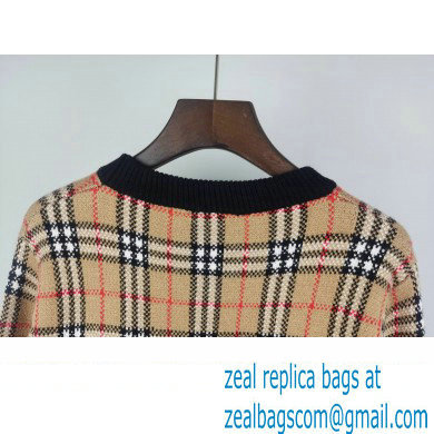 Burberry Sweater/Sweatshirt 15 2022