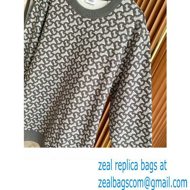 Burberry Sweater/Sweatshirt 32 2022