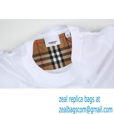 Burberry T-shirt 02 2022