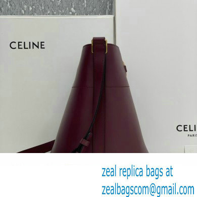 Celine bucket maillon Triomphe calfskin bag burgundy