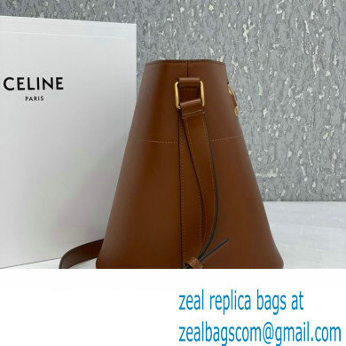 Celine bucket maillon Triomphe calfskin bag tan