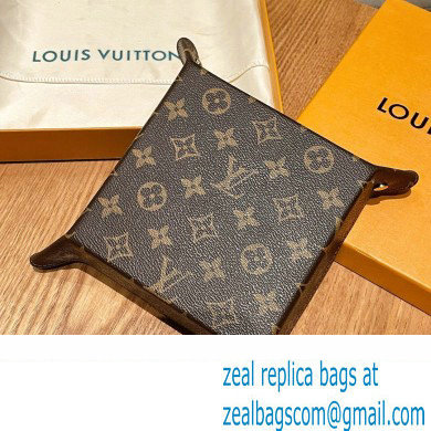 Louis Vuitton Monogram Change Tray 03 2022