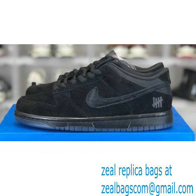 Nike Dunk Low Sneakers 01