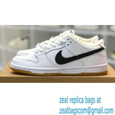 Nike Dunk Low Sneakers 31