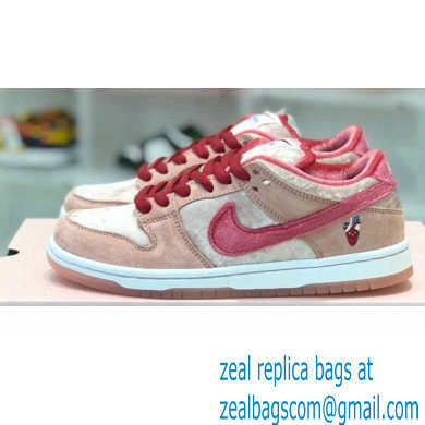 Nike Dunk Low Sneakers 33