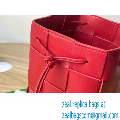 bottega veneta cassette cross-body bucket bag red