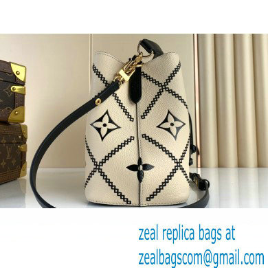 louis vuitton NeoNoe MM bag m46023 cream 2021