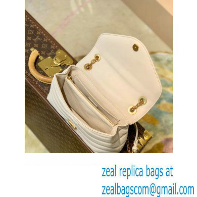 louis vuitton New Wave Chain Bag m58549 WHITE 2021 - Click Image to Close