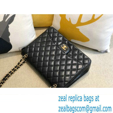 Chanel Maxi Classic Flap Handbag A58601 in Lambskin Black/Gold