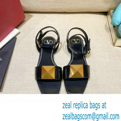 Valentino ONE STUD Flat sandals Black 2022 - Click Image to Close