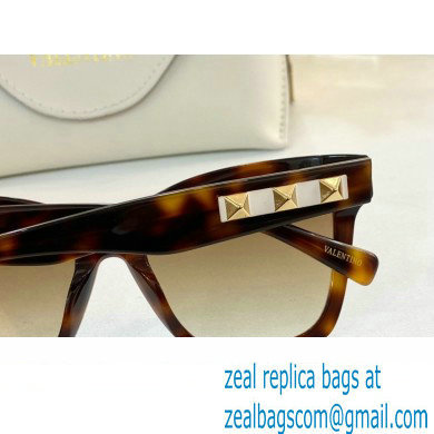 Valentino Sunglasses VA4208 05 2022