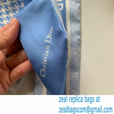 Dior blue Des Vents and White Silk Twill 30 Montaigne Mitzah Scarf 2022