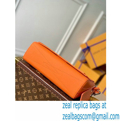 Louis Vuitton Aerogram leather New Messenger Bag Orange
