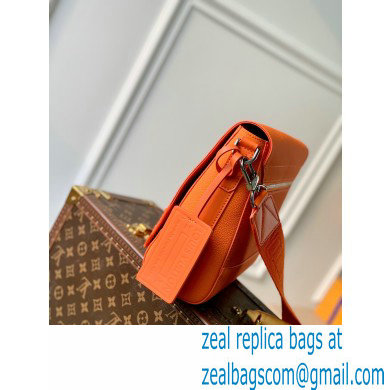 Louis Vuitton Aerogram leather New Messenger Bag Orange