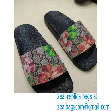 gucci lover's GG Blooms Supreme floral slide sandals