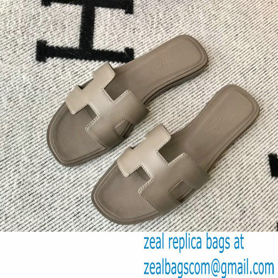 Hermes Oran Flat Sandals in Swift Box Calfskin 36