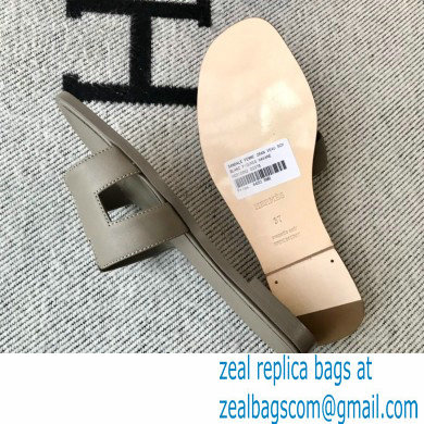 Hermes Oran Flat Sandals in Swift Box Calfskin 36