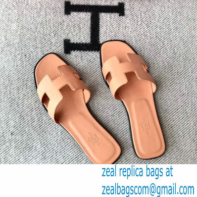 Hermes Oran Flat Sandals in Swift Box Calfskin 38