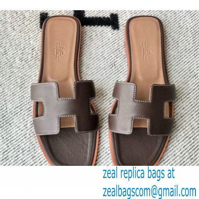 Hermes Oran Flat Sandals in Swift Box Calfskin 44