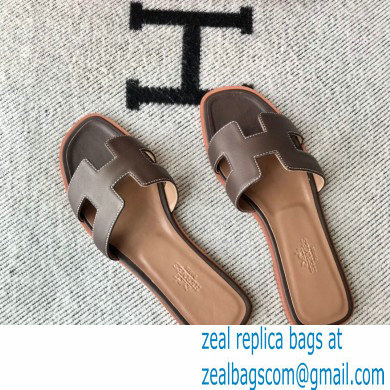 Hermes Oran Flat Sandals in Swift Box Calfskin 44 - Click Image to Close