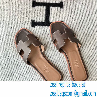 Hermes Oran Flat Sandals in Swift Box Calfskin 44