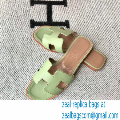 Hermes Oran Flat Sandals in Swift Box Calfskin 48 - Click Image to Close