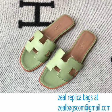 Hermes Oran Flat Sandals in Swift Box Calfskin 48