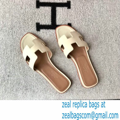 Hermes Oran Flat Sandals in Swift Box Calfskin 51 - Click Image to Close