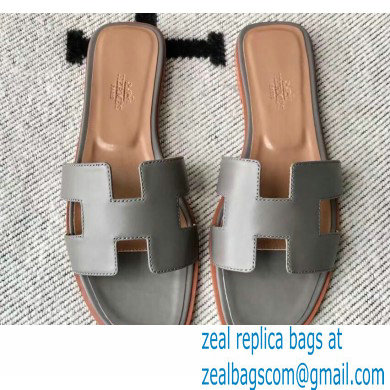 Hermes Oran Flat Sandals in Swift Box Calfskin 55 - Click Image to Close