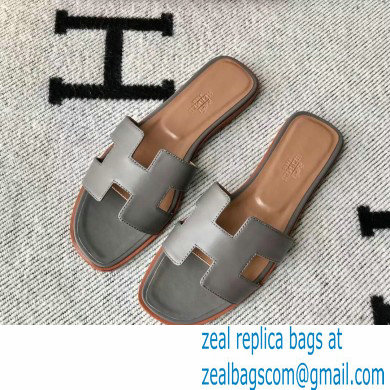 Hermes Oran Flat Sandals in Swift Box Calfskin 55