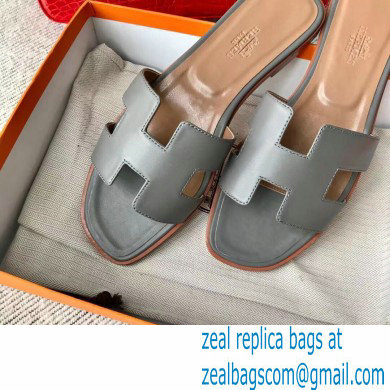 Hermes Oran Flat Sandals in Swift Box Calfskin 55