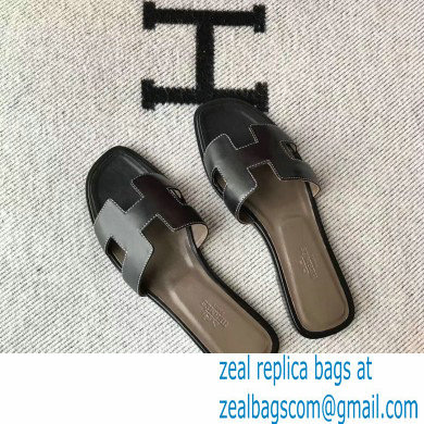 Hermes Oran Flat Sandals in Swift Box Calfskin 74