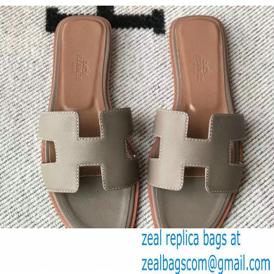 Hermes Oran Flat Sandals in Swift Box Calfskin 75