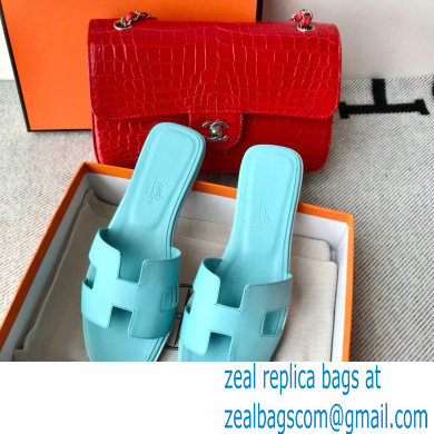 Hermes Oran Flat Sandals in Swift Box Calfskin 78