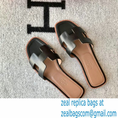 Hermes Oran Flat Sandals in Swift Box Calfskin 79